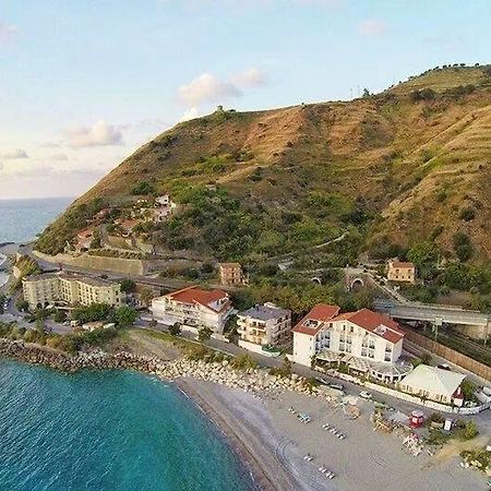 Hotel Ristorante Mareblu Amantea Exteriör bild