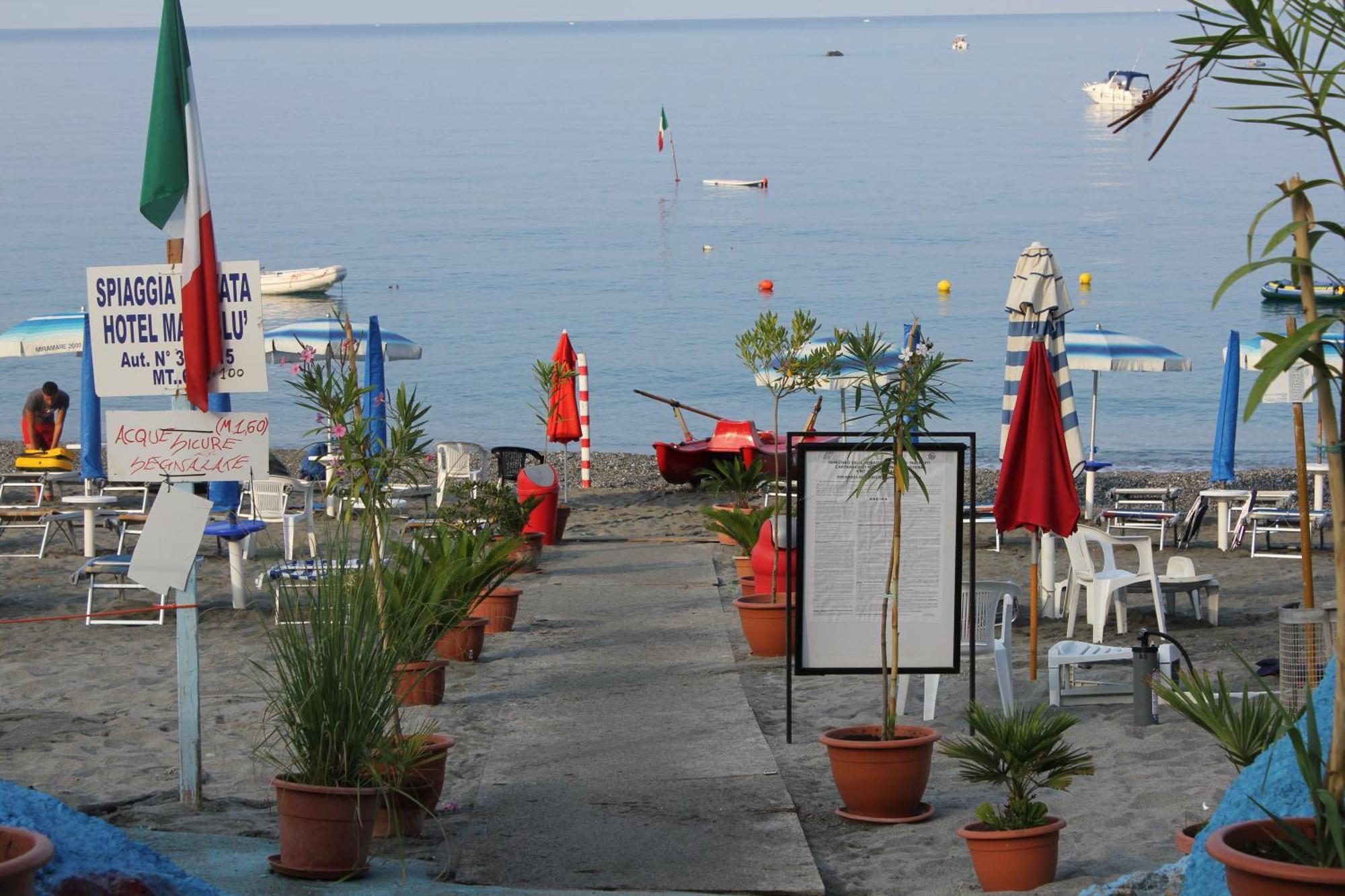 Hotel Ristorante Mareblu Amantea Exteriör bild