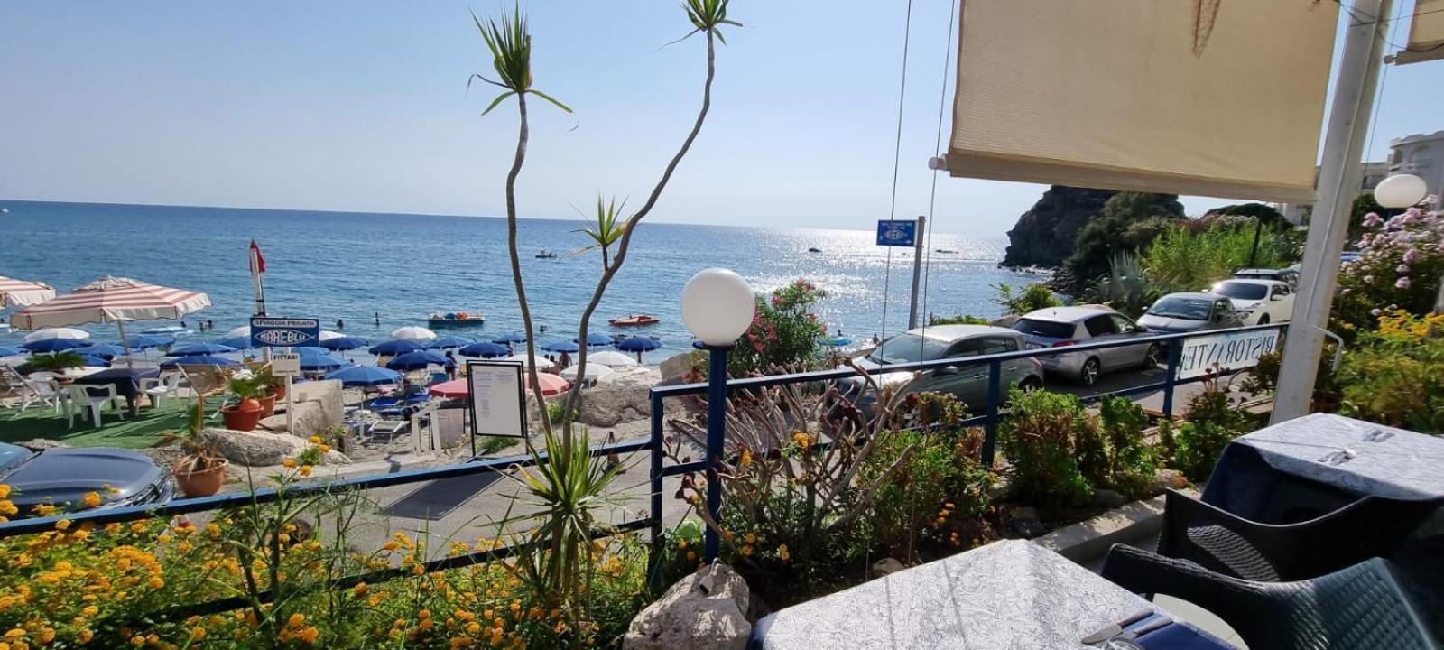 Hotel Ristorante Mareblu Amantea Exteriör bild